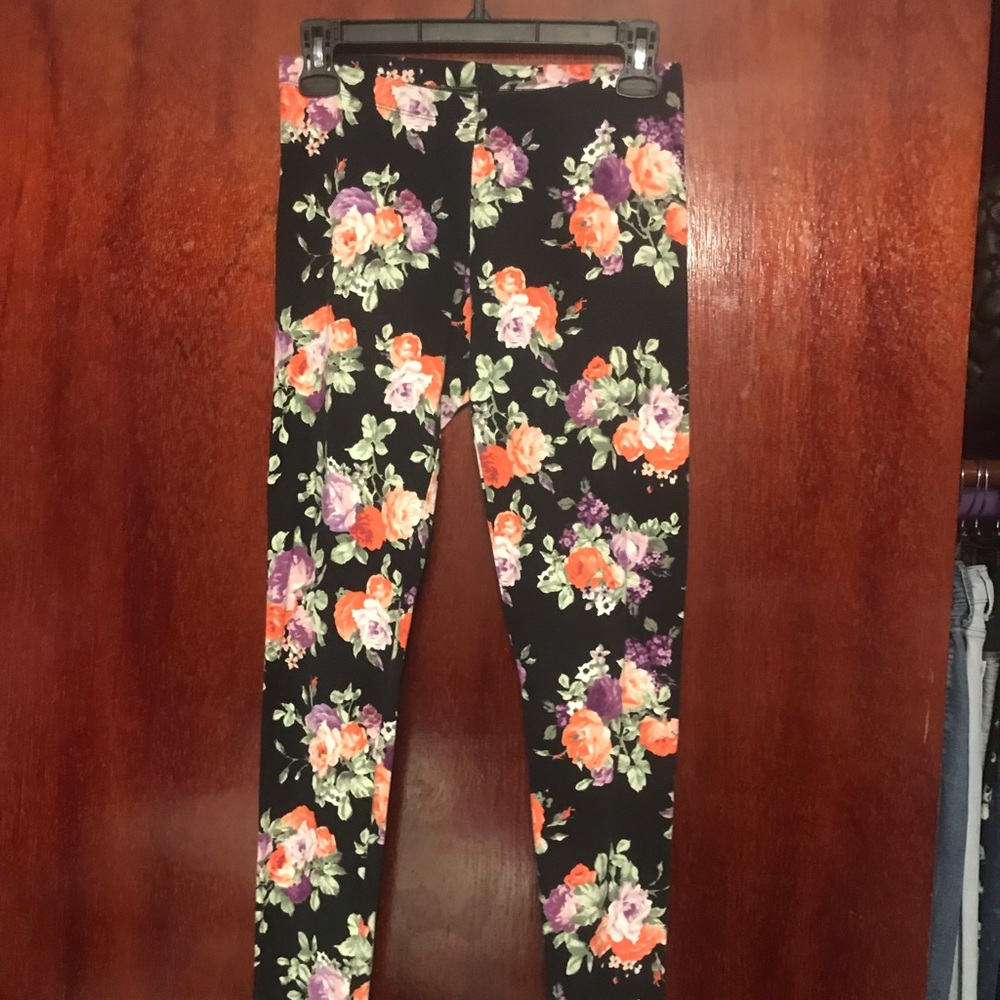 Leggings with floral pattern